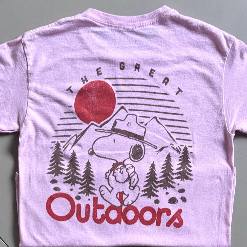 PEANUTS Hybrid Snoopy Graphic Print Backpacking The Great Outdoors Tee Shirt - Picture 5 of 7